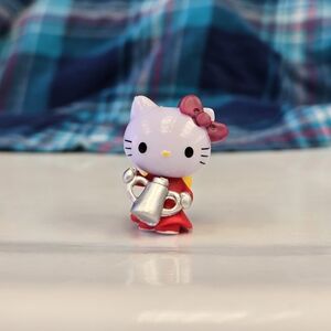 🍒🍒 Hello Kitty Mini Figure
